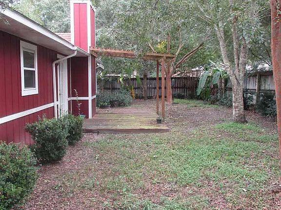 4th image of 10911 NW 36th Pl