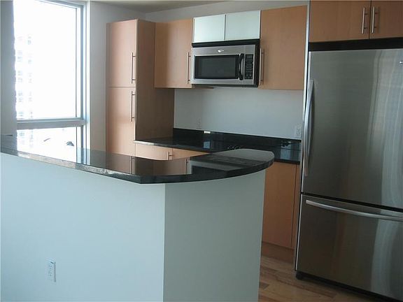 4th image of 300 S Biscayne Blvd #T-3501
