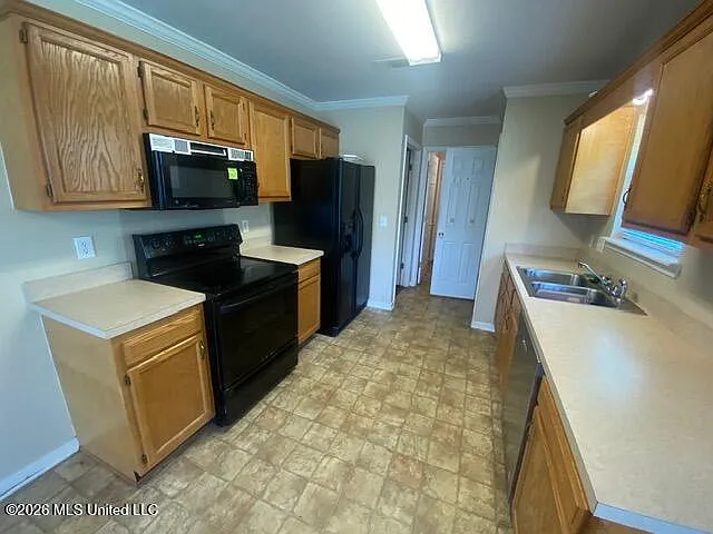 3 bed, 2.0 bath, 1177 sqft, $1,750 — Photo 3