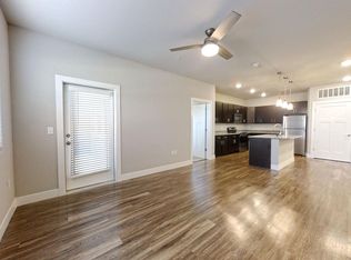 907 E Oak St #10885196, Mahomet, IL