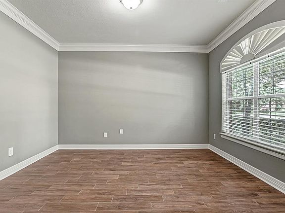 5th image of 3302 King George Ln