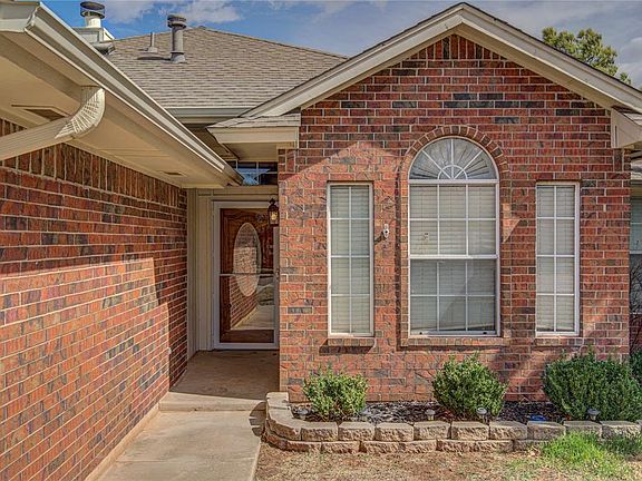 4th image of 1517 Clearwater Dr