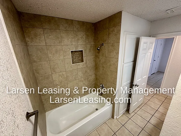 223 Mountainview Dr — Photo 6
