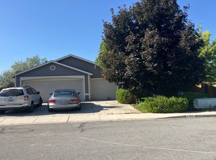 7702 Cerritos Cir, Sparks, NV 89436