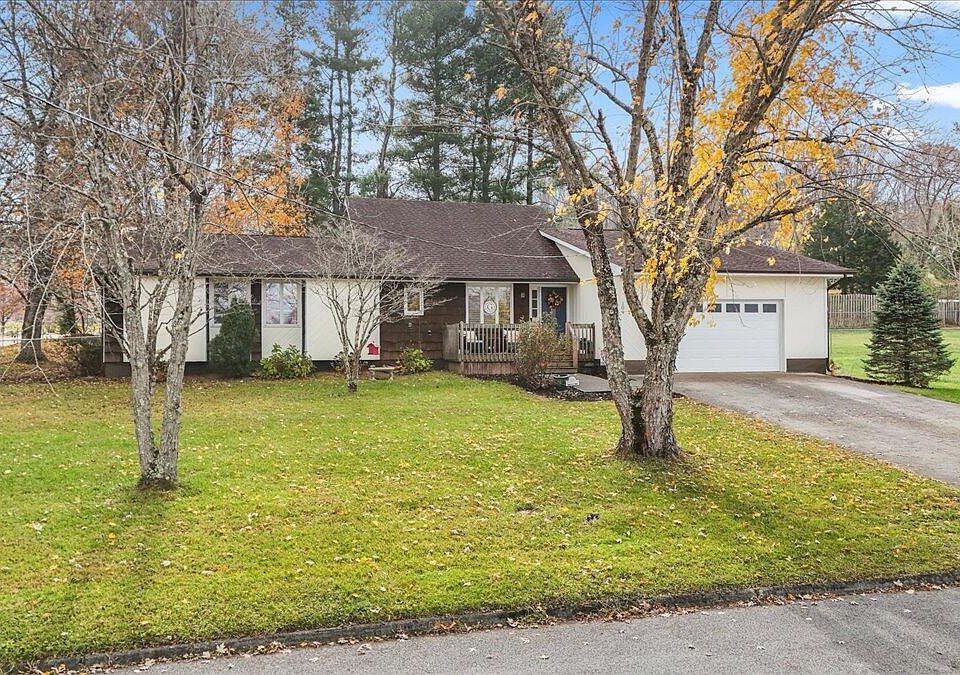 1st image of 109 Heather Ln