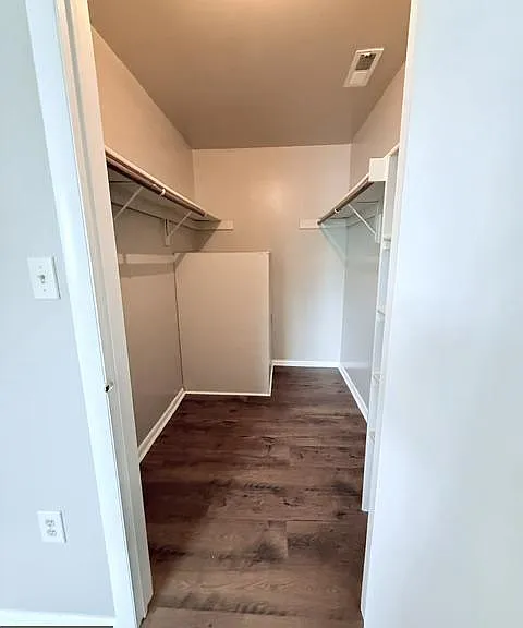 511 Ravens Crest Dr — Photo 15