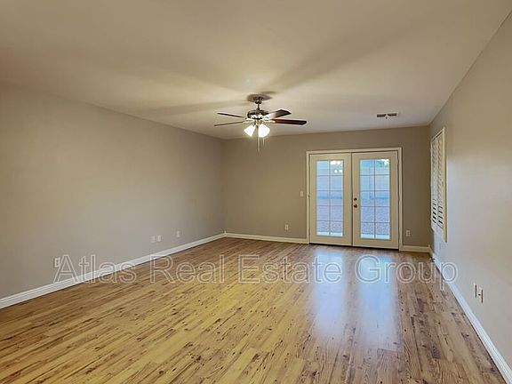 2nd image of 10220 E Crescent Ave