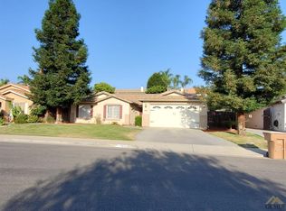 5620 Steelhead Dr, Bakersfield, CA