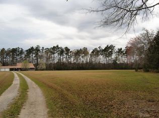 765 Percy Ln, Ridgeville, SC 29472