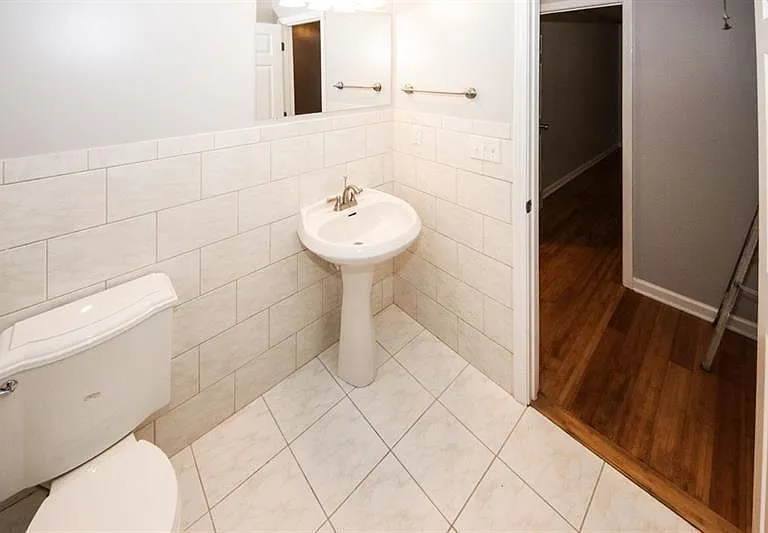 5075 Winters Chapel Rd — Photo 24