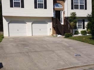 945 Augusta Woods Dr, Douglasville, GA 30134