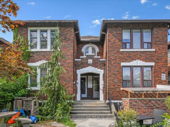 12 Castle View Ave, Toronto, ON M5R 1Y9