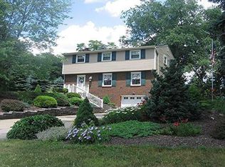 2310 McDevitt Rd, Sewickley, PA 15143