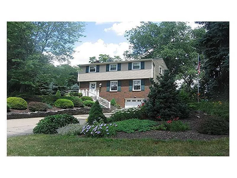 2310 McDevitt Rd photo 1