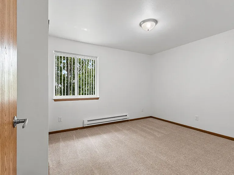 City View Apartments — Photo 35