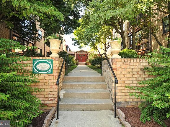 4th image of 3109 Heather Ct