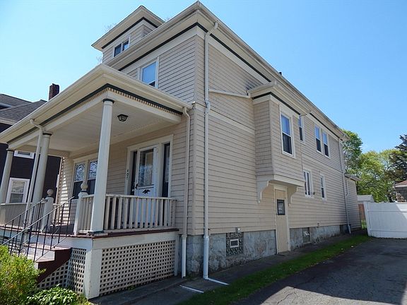 3rd image of 407 Park St