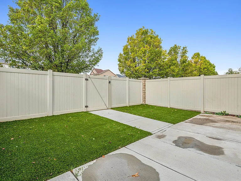 13494 S Leaf Wing Ln — Photo 16