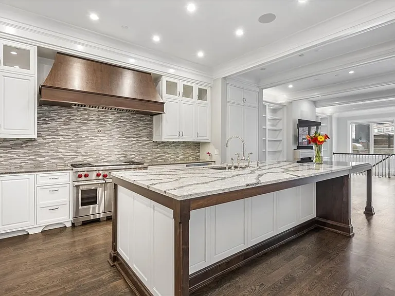 458 W Deming Pl — Photo 7