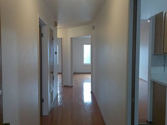 4th image of 226 21st Ave APT 1