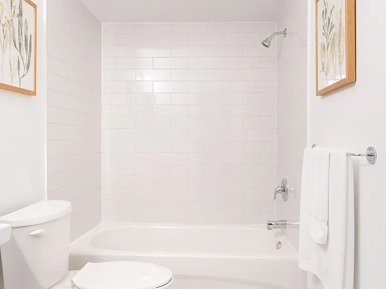 240 Ormond Dr #D6 — Photo 24