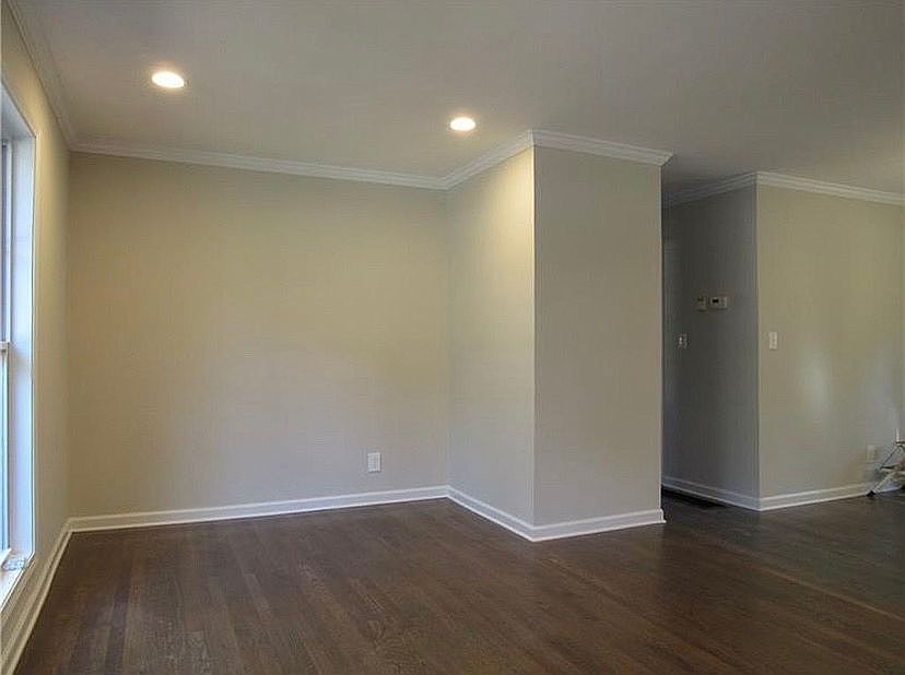 1st image of 2711 Ivanhoe Ln SE