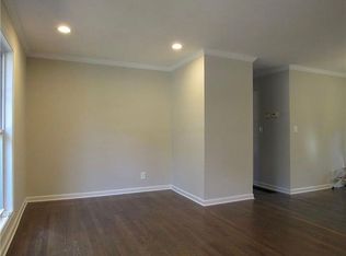 2711 Ivanhoe Ln SE, Smyrna, GA 30082
