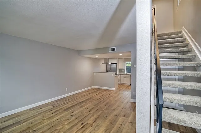 2520 Wanek Rd #B — Photo 3
