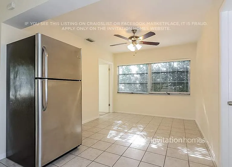 2160 Riviera Dr — Photo 5