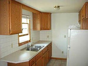 2nd image of 1370 Millburn Dr #2
