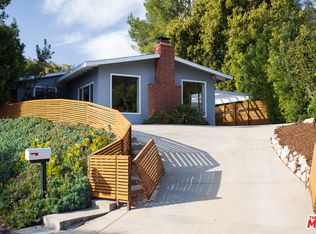 3506 Canyon Crest Rd, Altadena, CA 91001