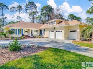 2 Gumtree Ln, Savannah, GA 31411