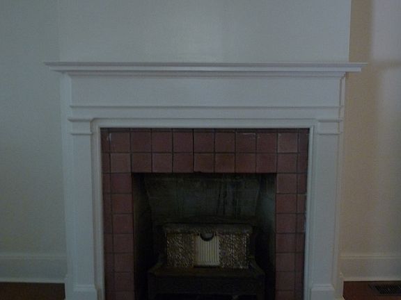 2nd image of 754 Dickinson St