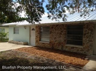 1195 S Alhambra Cir, Naples, FL 34103