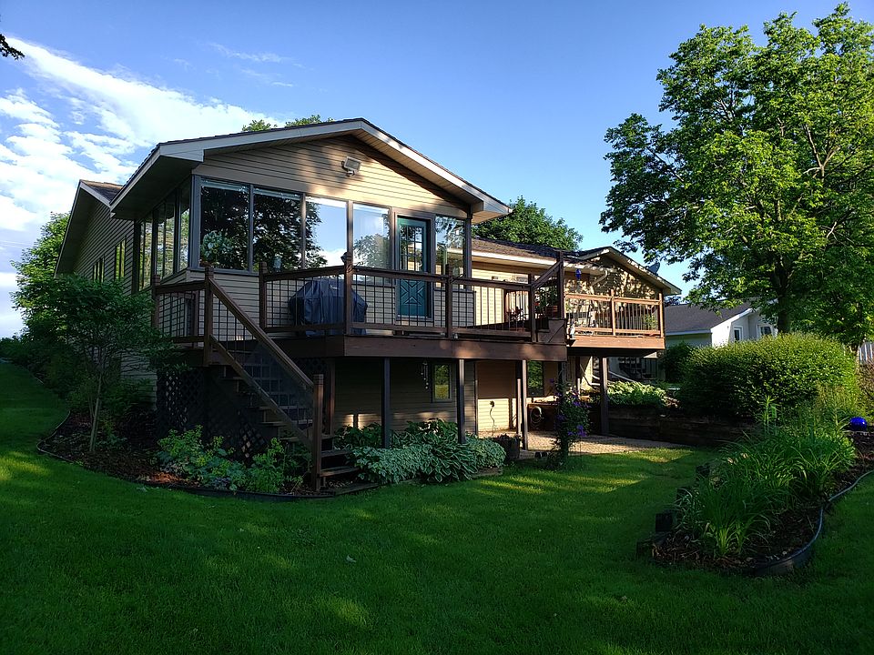 'Back of House and yard