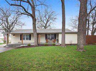8010 W 263rd St, Louisburg, KS 66053