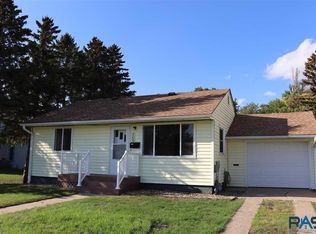 508 NE 3rd St, Madison, SD 57042