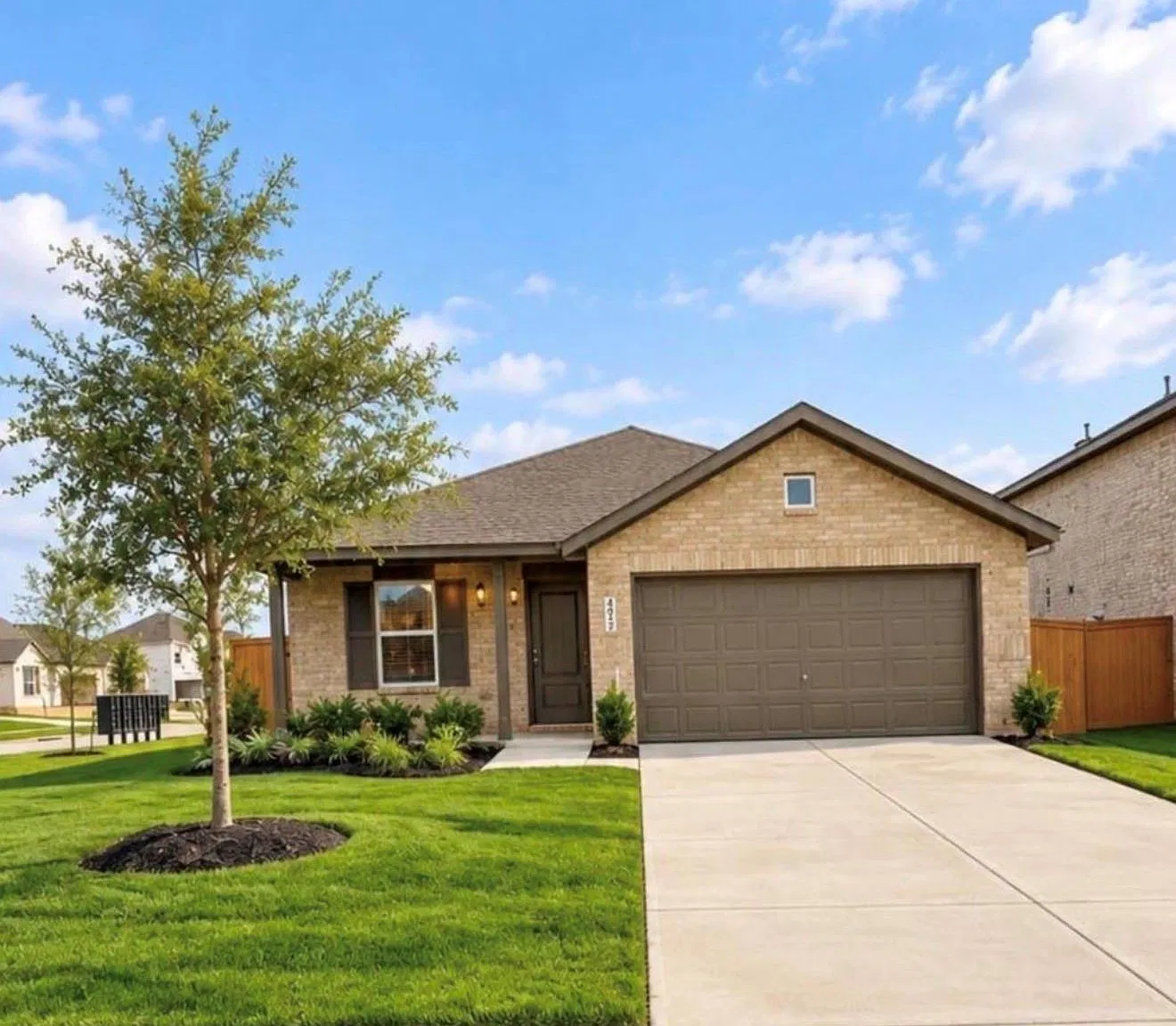 4 bed, 2.0 bath, 1920 sqft, $2,250 — Photo 1