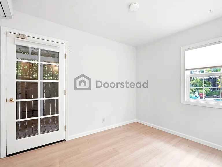 191 Pickwick Dr — Photo 16