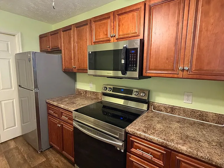 341 Waterdown Dr #5 — Photo 8