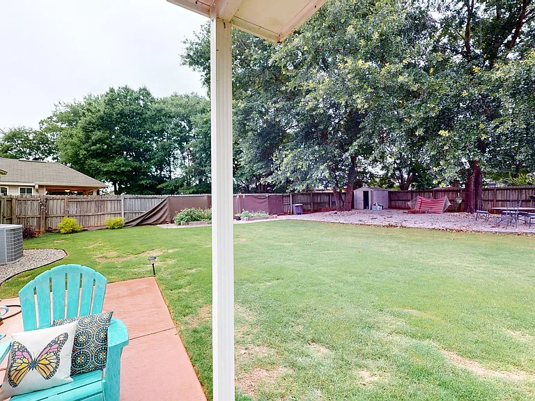 629 Linden Ln — Photo 26