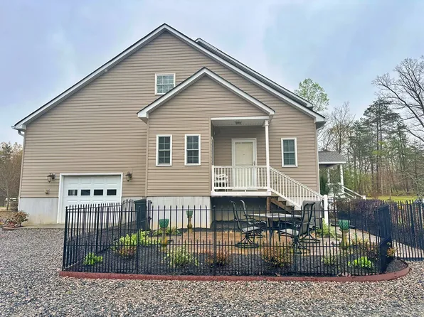 17410 Duval Rd, Moseley, VA 23120