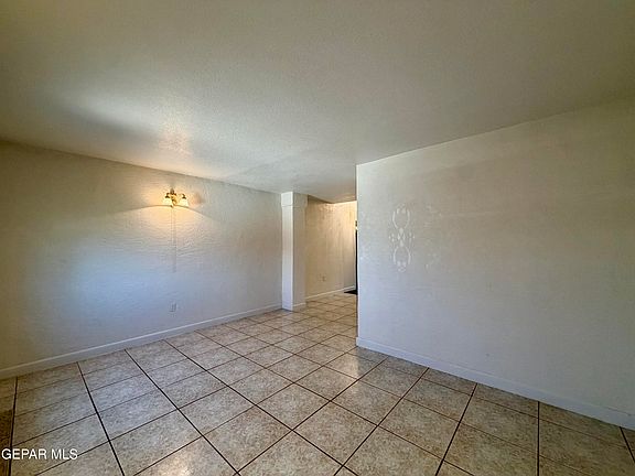 4th image of 4332 Loma De Brisas Dr