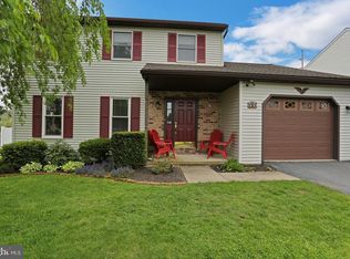 806 Blue Gate Ln, Sinking Spring, PA 19608
