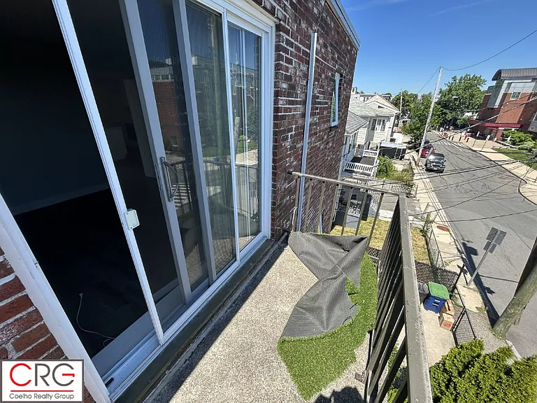 2 Meacham St #6 — Photo 16