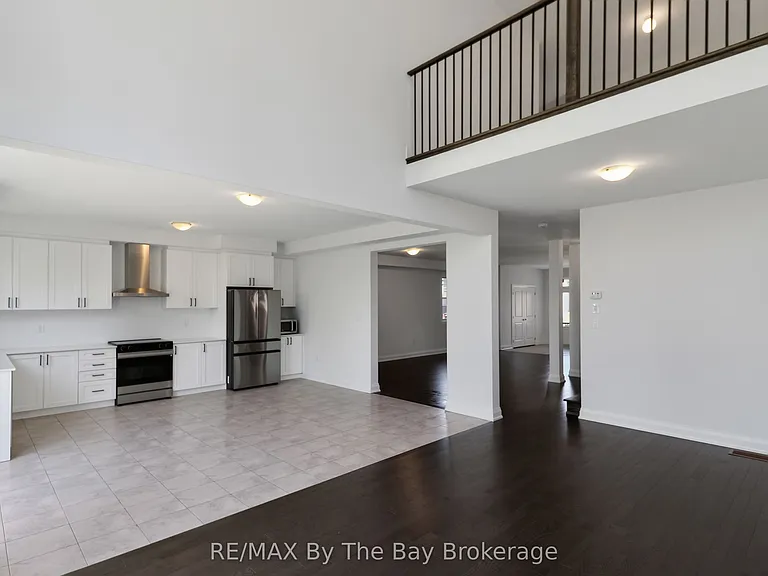 52 Amber Dr — Photo 22