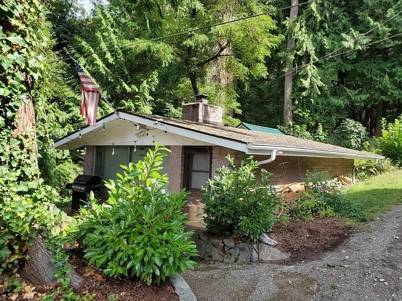 1st image of 3227 E Ames Lake Dr NE
