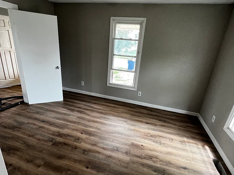 101 Maple St — Photo 3