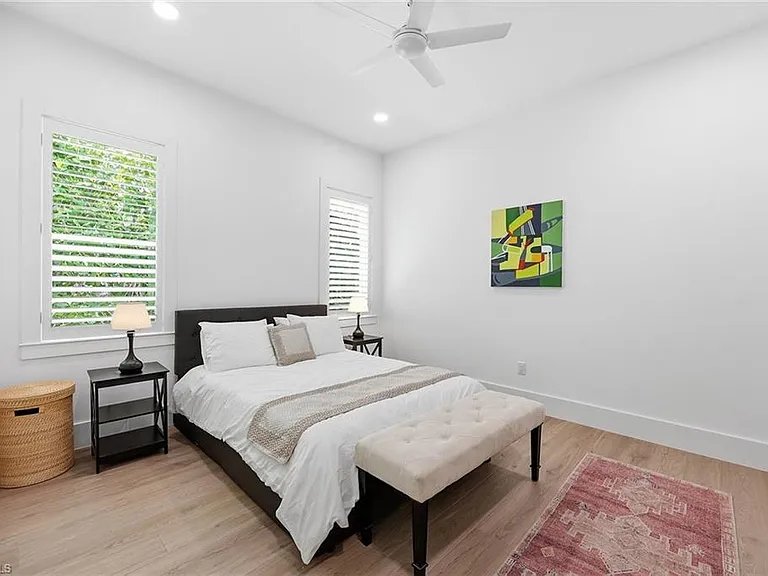 1232 Royal Palm Dr — Photo 32
