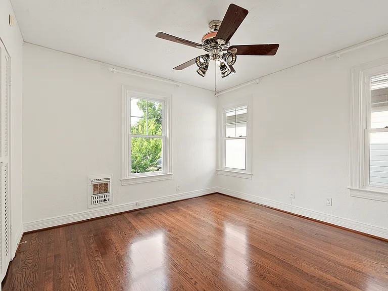 4105 Wycliff Ave — Photo 24